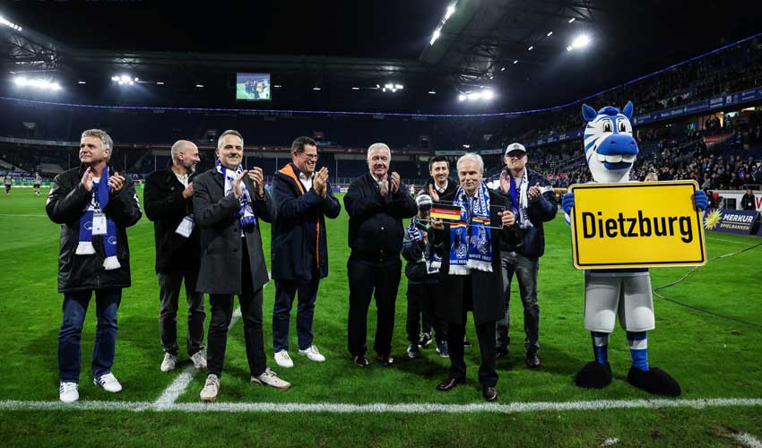 Bernard Dietz Ehrenspielführer Bernard Dietz Ehrenspielführer